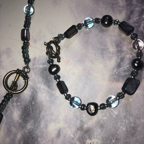 Necklace and bracelet set - Picture 4 of 5